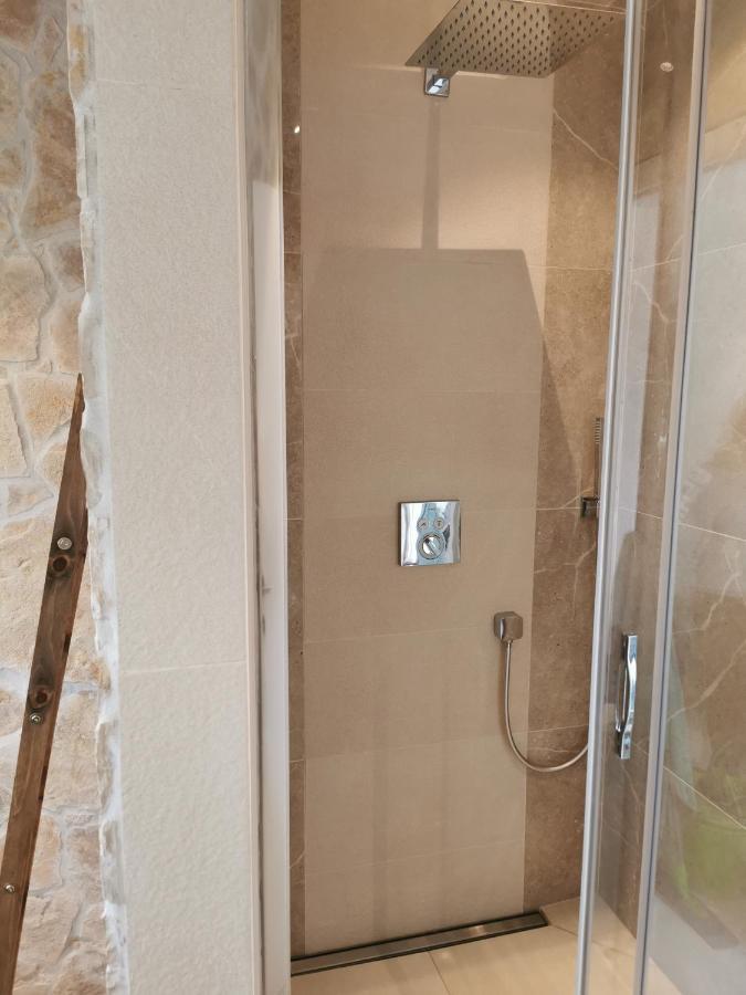 Five Bedroom House Near Sandy Beach Villa Major メドゥリン エクステリア 写真
