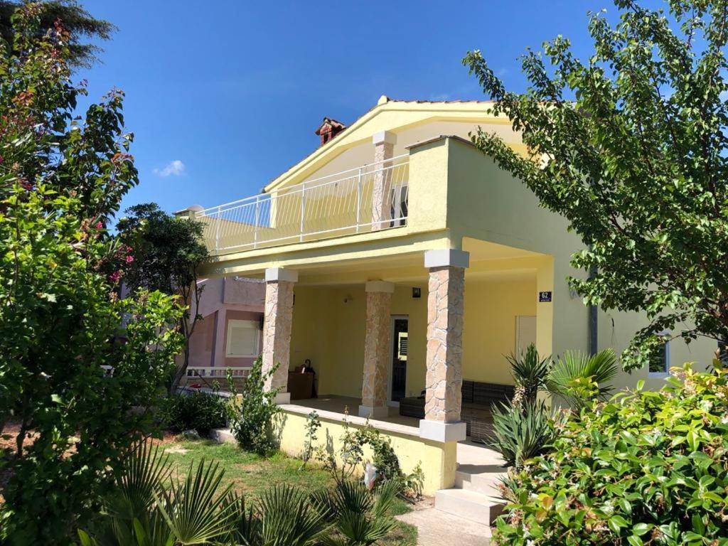 Five Bedroom House Near Sandy Beach Villa Major メドゥリン エクステリア 写真