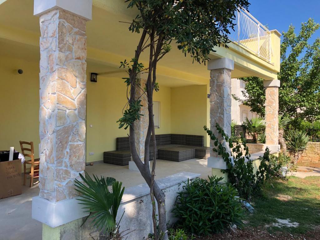 Five Bedroom House Near Sandy Beach Villa Major メドゥリン エクステリア 写真