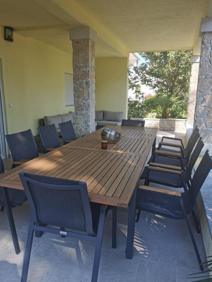 Five Bedroom House Near Sandy Beach Villa Major メドゥリン エクステリア 写真